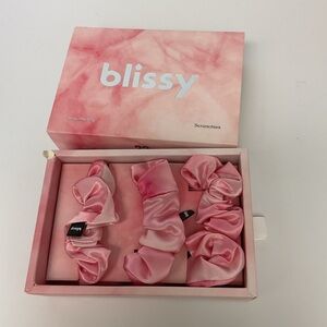 BLISSY MULBERRY SILK SCRUNCHIE SET OF 3 PINK TIE DYE NWT